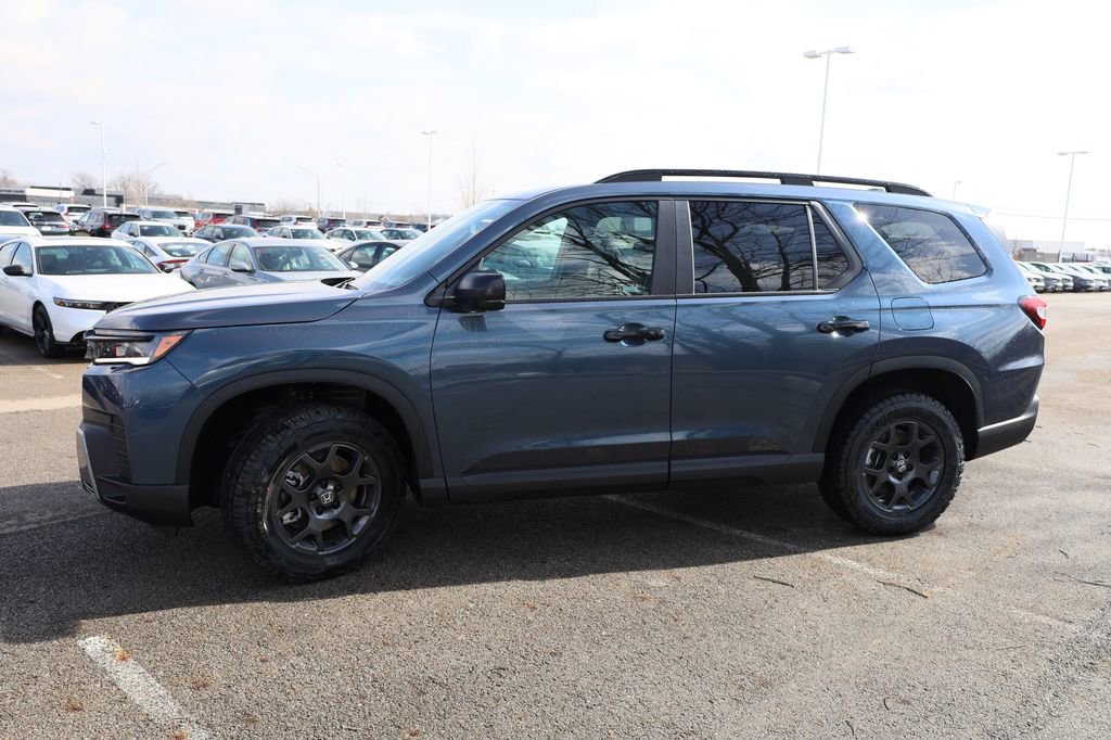 New 2026 Honda Pilot TrailSport image 8
