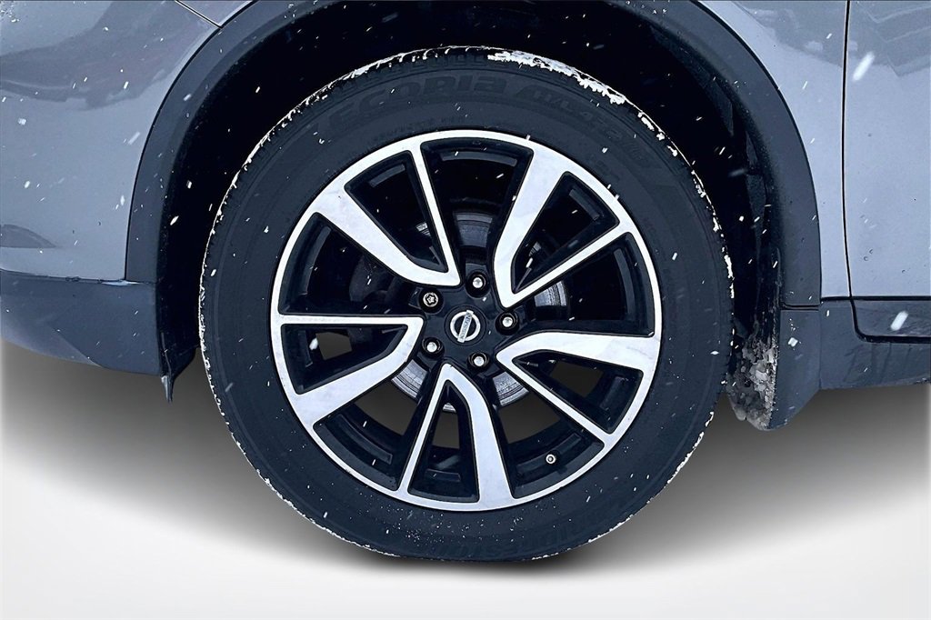 Used 2017 Nissan Rogue SL image 30