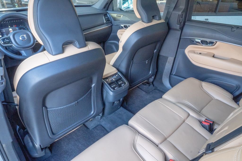 Used 2023 Volvo XC90 B6 Ultimate image 18
