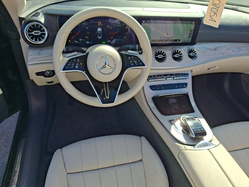 Used 2021 Mercedes-Benz E 450 4MATIC Cabriolet image 11