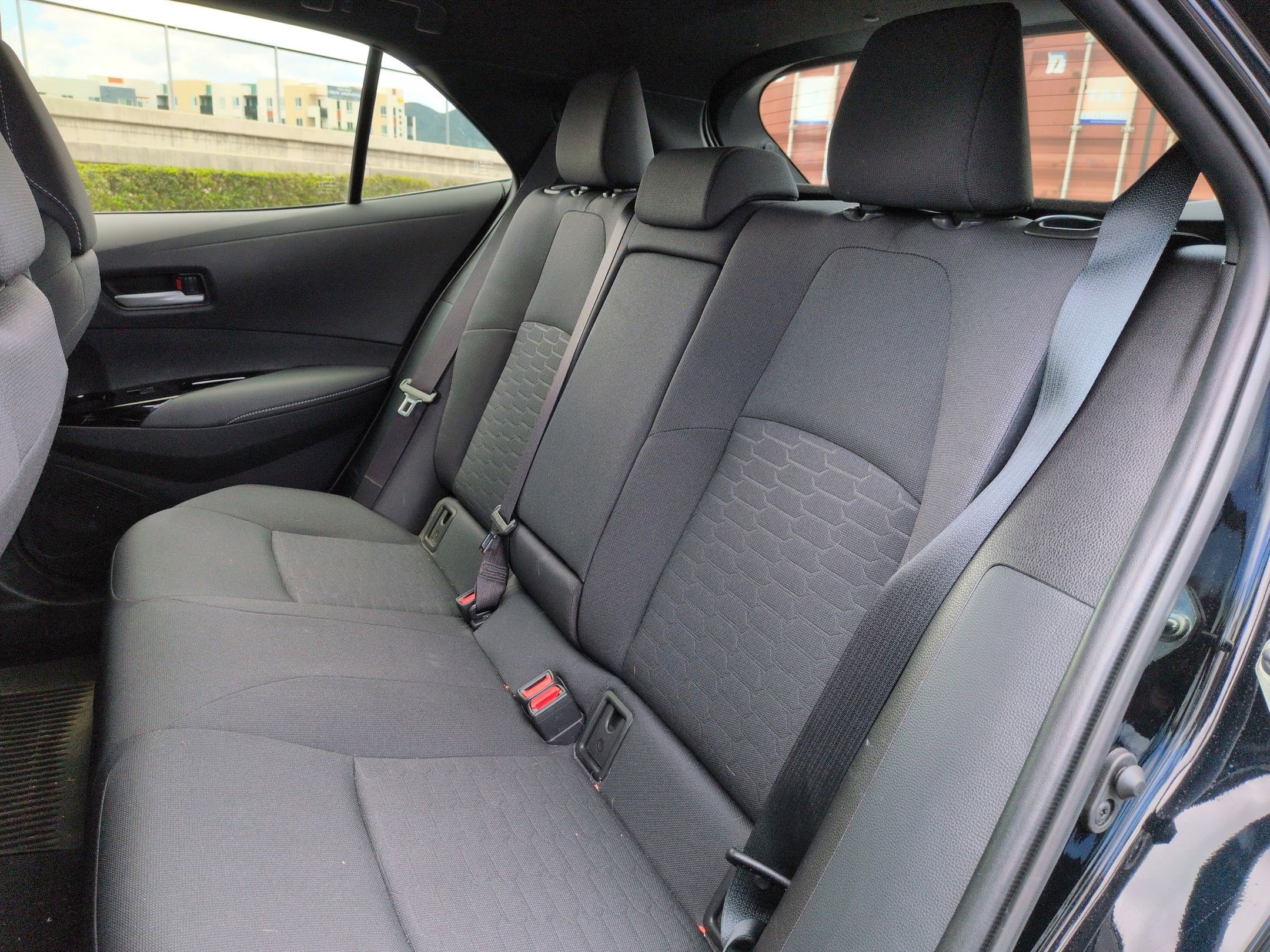 Used 2025 Toyota Corolla SE w/ SE Package FWD image 28