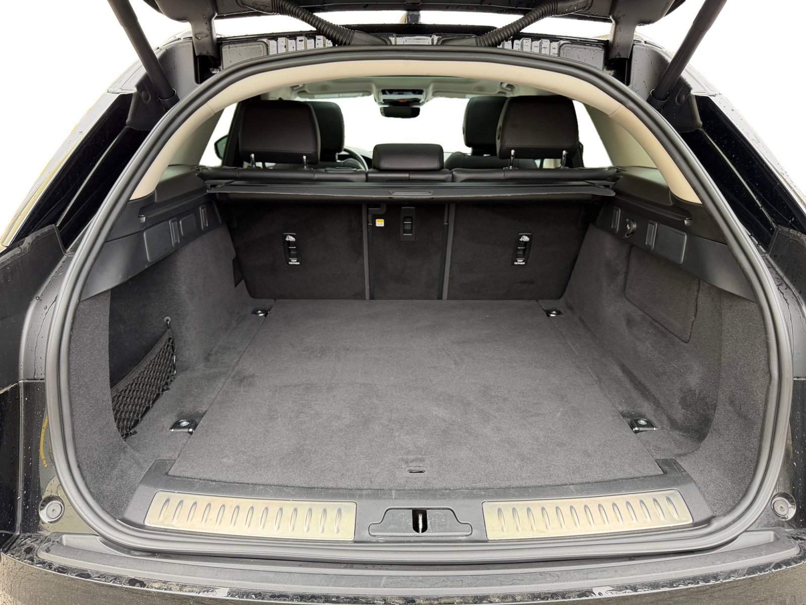 Used 2024 Land Rover Range Rover Velar S AWD/4WD image 25