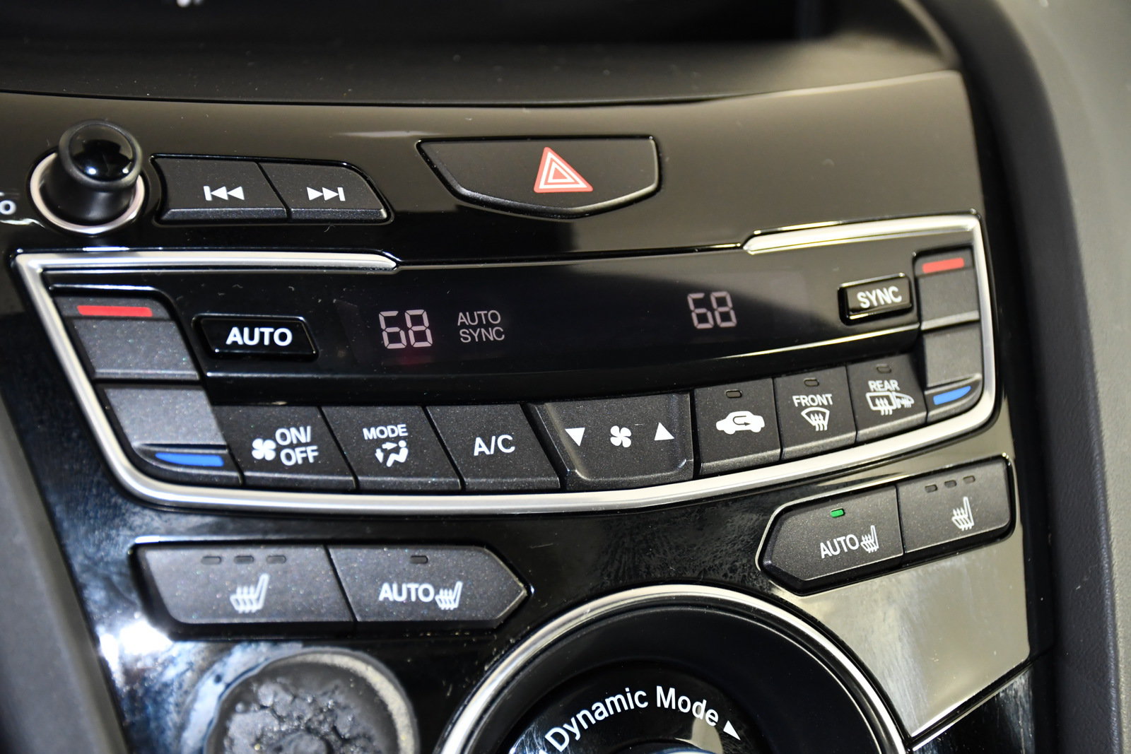 Used 2025 Acura RDX SH-AWD image 28