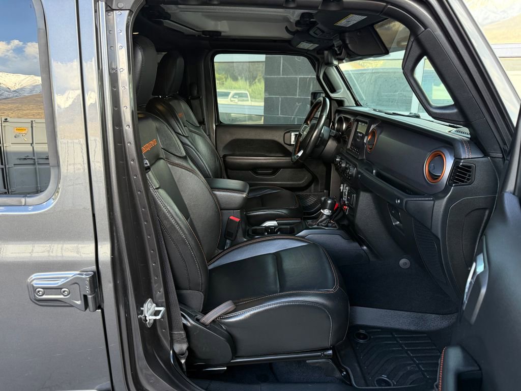 Used 2020 Jeep Gladiator Mojave w/ Dual Top Group AWD/4WD image 22