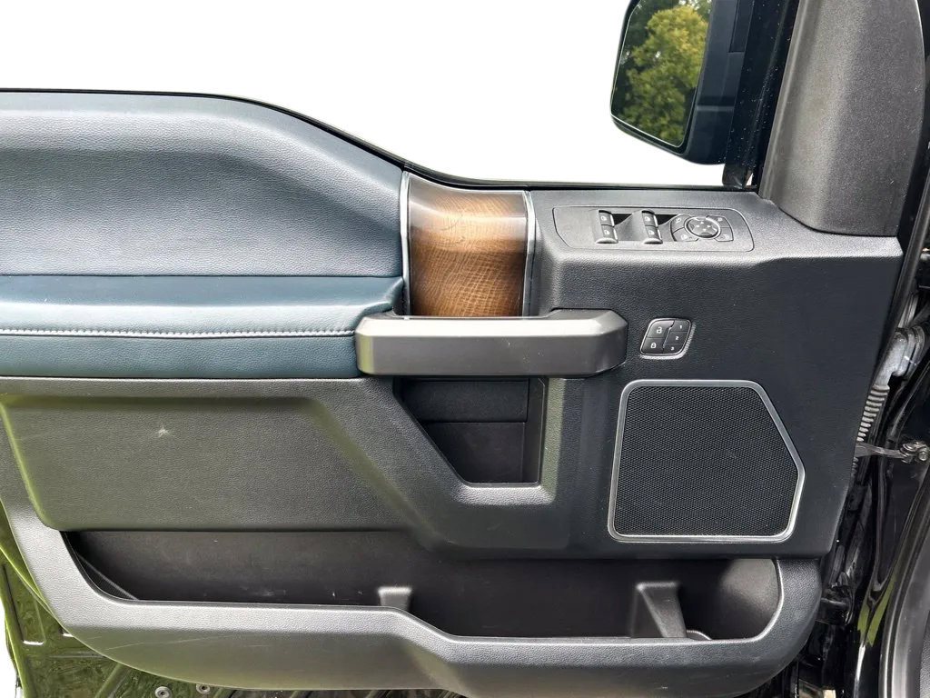Used 2018 Ford F150 Limited AWD/4WD image 12