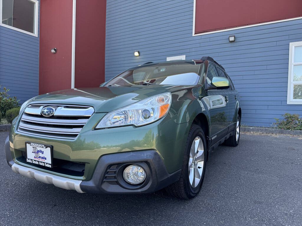 Used 2014 Subaru Outback 2.5i Limited AWD/4WD image 4