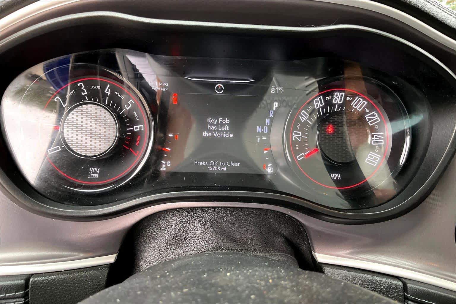 Used 2022 Dodge Challenger SXT w/ Plus Package RWD image 20