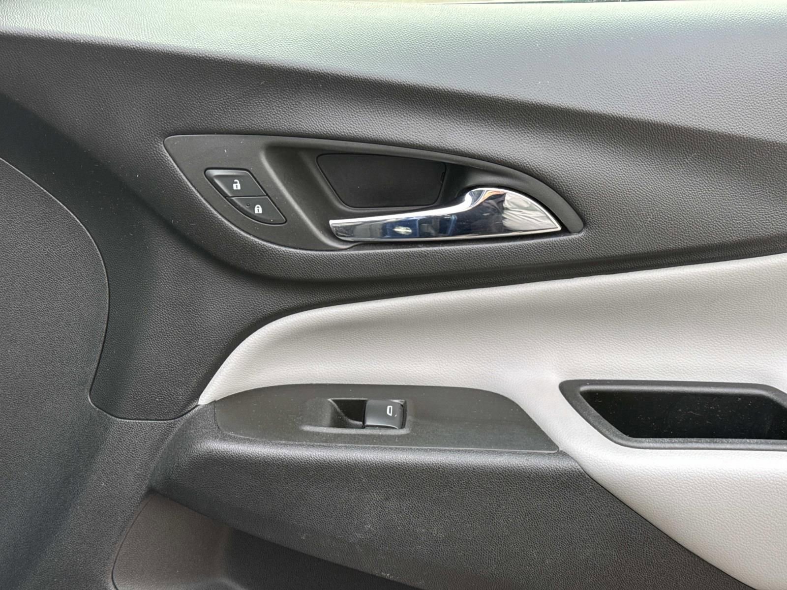 Used 2022 Chevrolet Equinox LT image 15