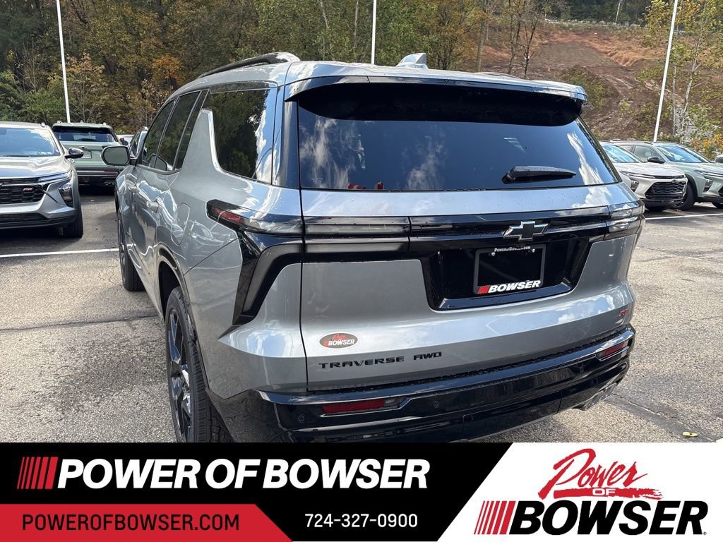 New 2026 Chevrolet Traverse RS w/ LPO, Floor Liner Package image 3