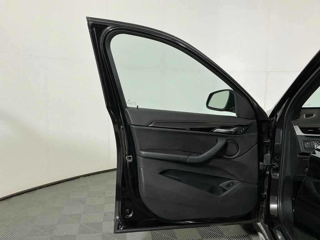Used 2020 BMW X1 xDrive28i w/ Convenience Package AWD/4WD image 19