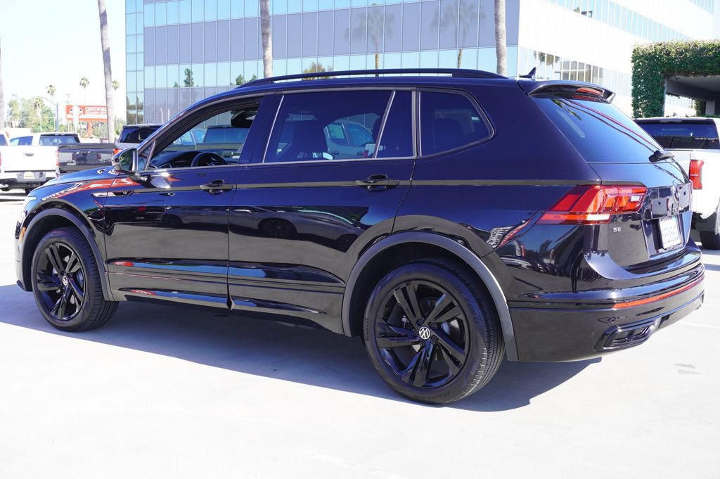 Used 2023 Volkswagen Tiguan SE R-Line AWD/4WD image 5