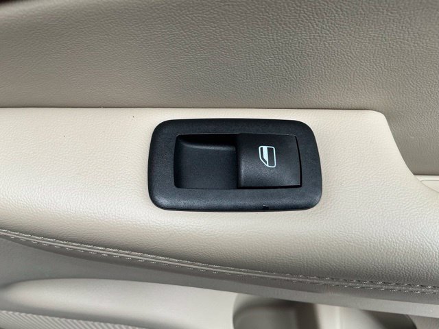 Used 2017 Jeep Grand Cherokee Laredo w/ Quick Order Package 23E AWD/4WD image 23
