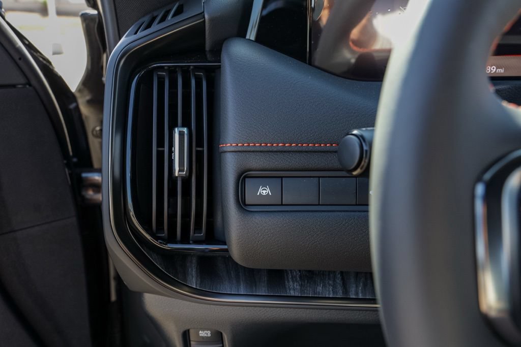 New 2026 Nissan Armada PRO-4X AWD/4WD image 37