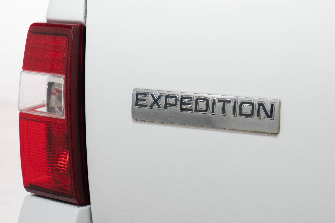 Used 2014 Ford Expedition XL RWD image 18