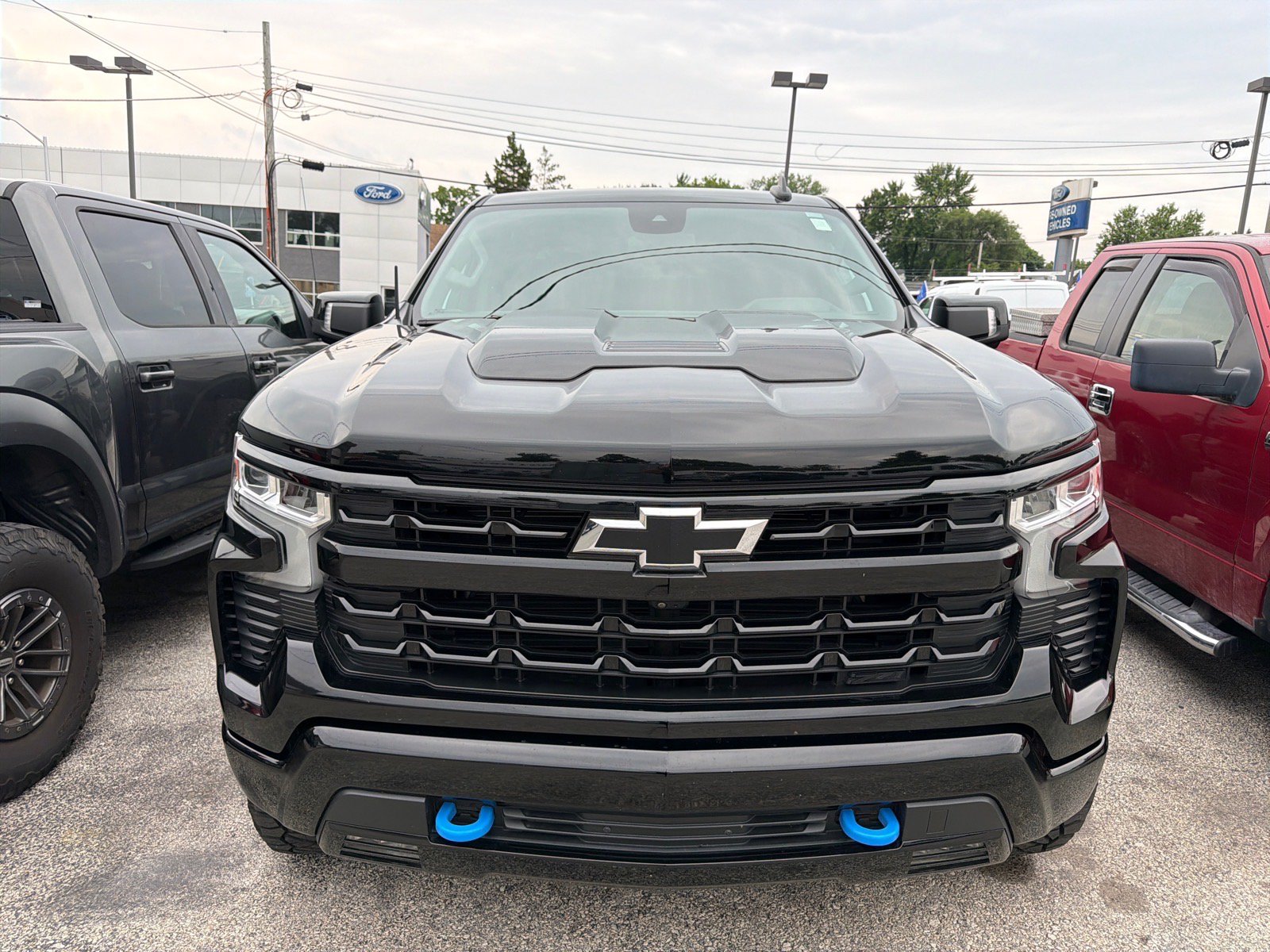 Used 2022 Chevrolet Silverado 1500 LT Trail Boss w/ LT Trail Boss Premium Package AWD/4WD image 2