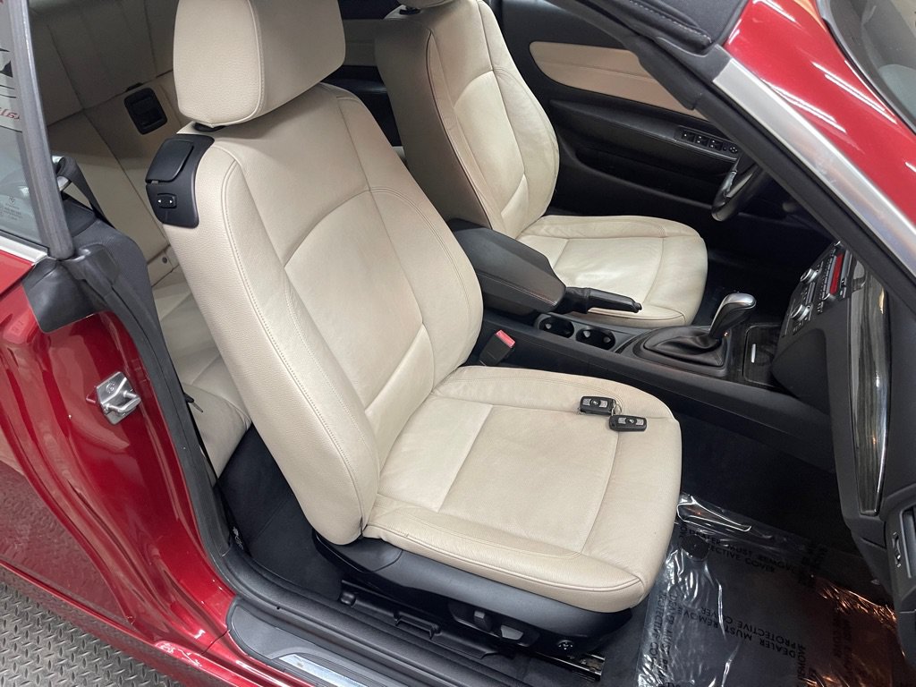 Used 2013 BMW 128i Convertible RWD image 20