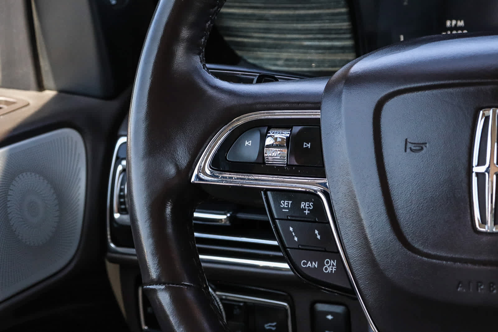 Used 2021 Lincoln Navigator L Black Label w/ Cargo Convenience Package AWD/4WD image 24