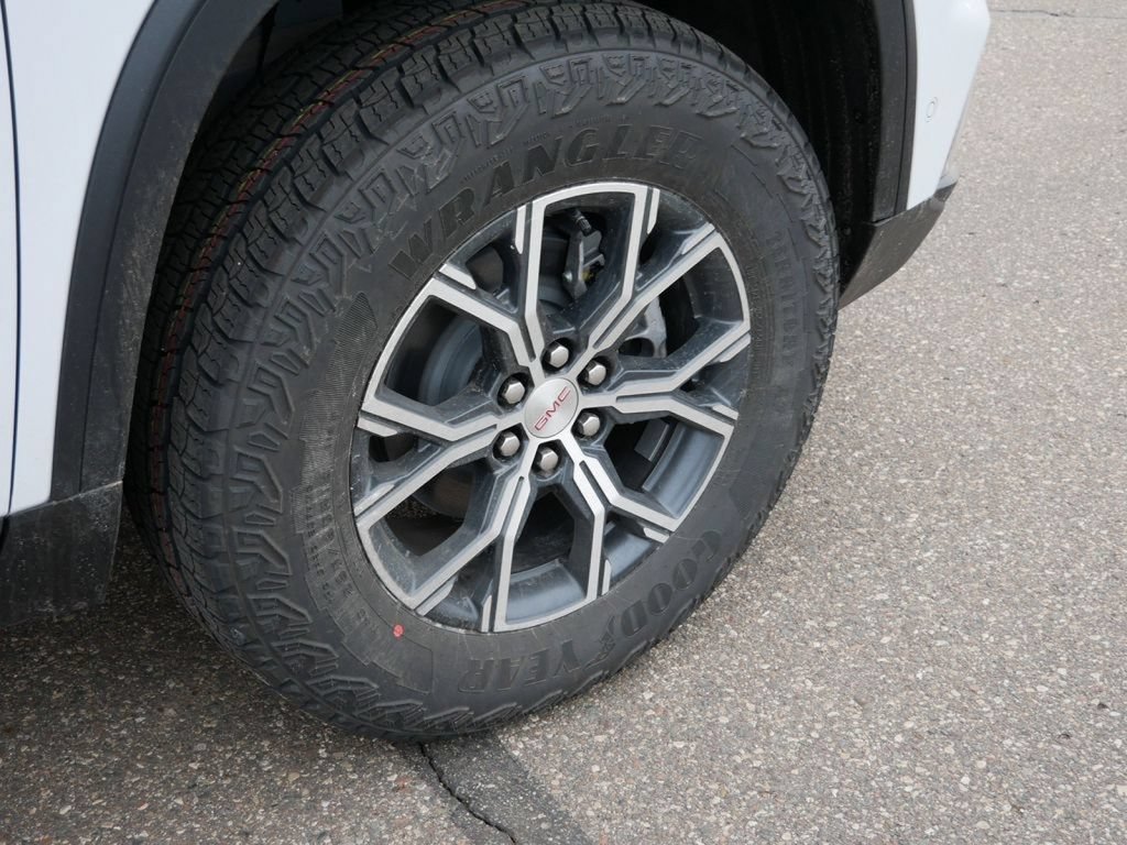 New 2026 GMC Acadia AT4 w/ Super Cruise Package AWD/4WD image 6
