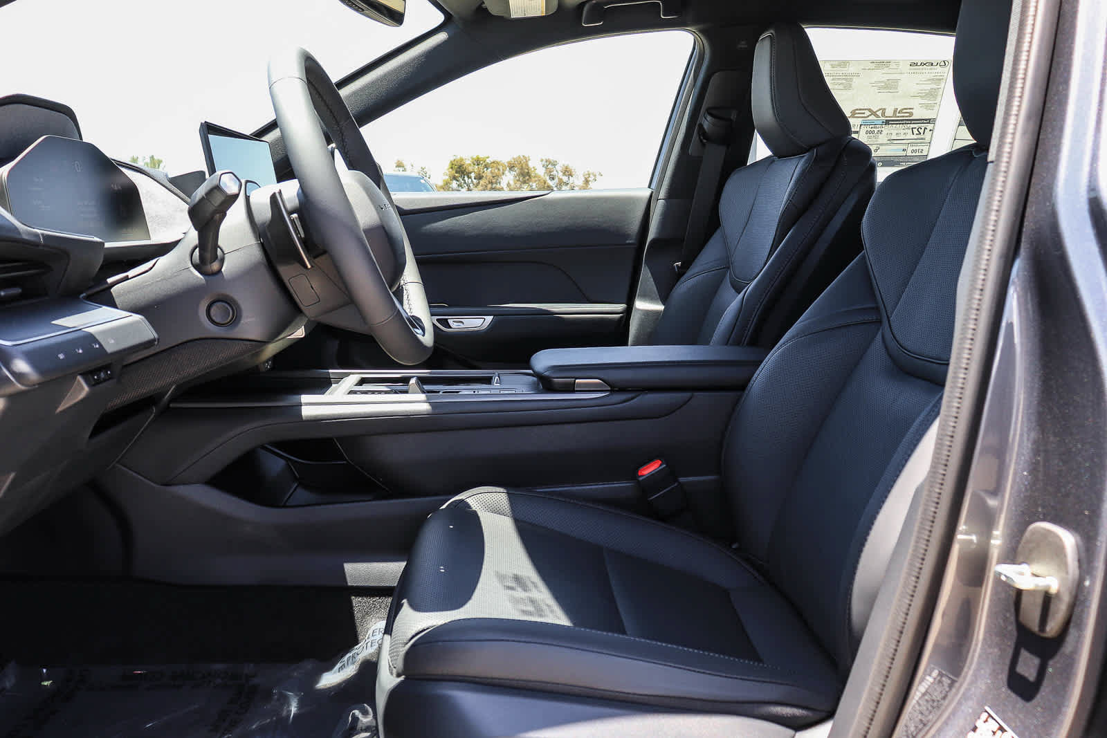 New 2026 Lexus ES 350e FWD image 18