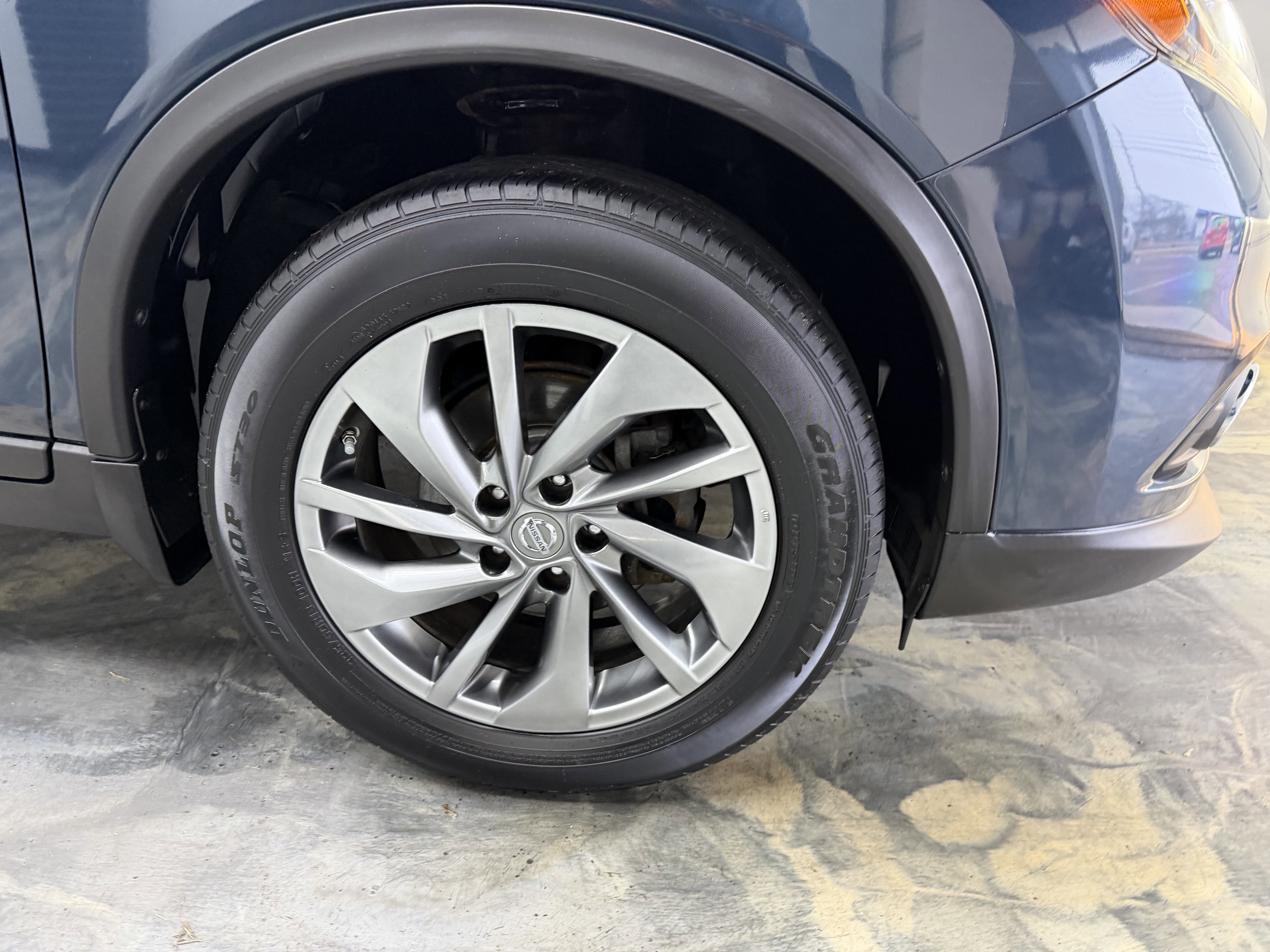 Used 2015 Nissan Rogue SL image 27