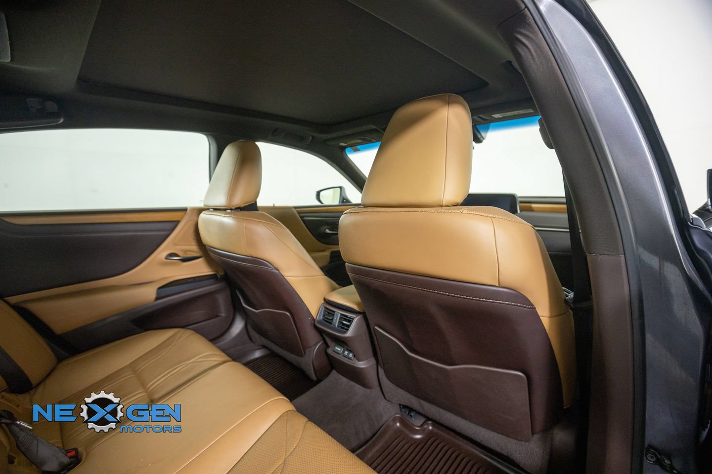 Used 2019 Lexus ES 350 w/ Accessory Package FWD image 36