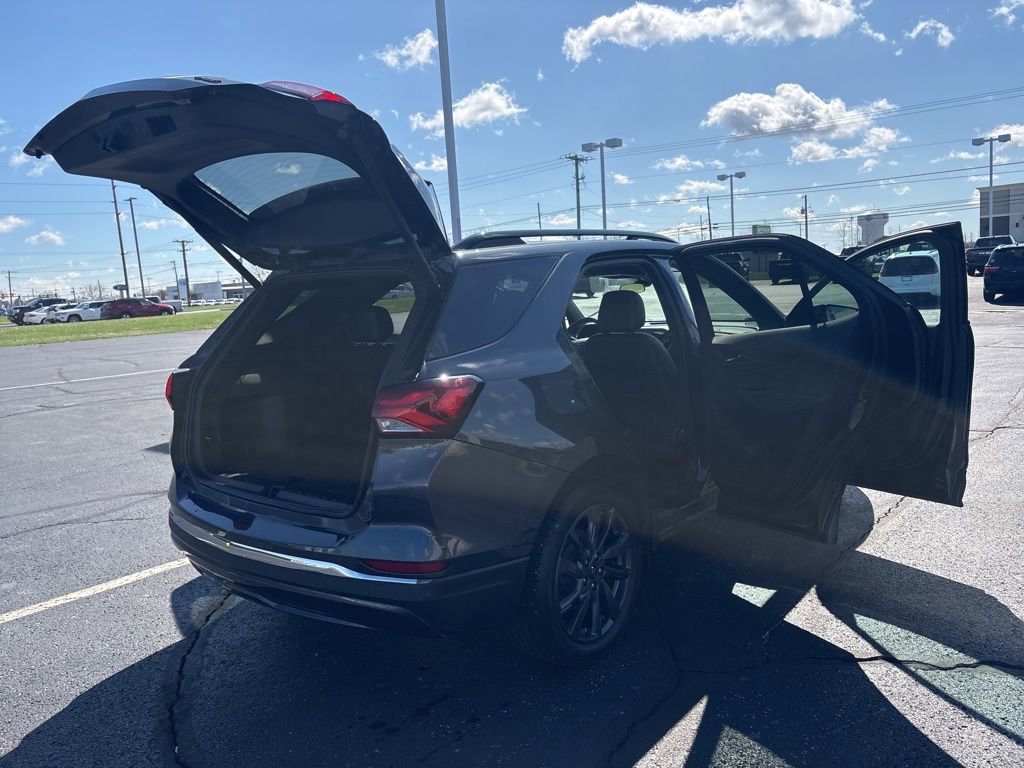 Used 2023 Chevrolet Equinox RS FWD image 21