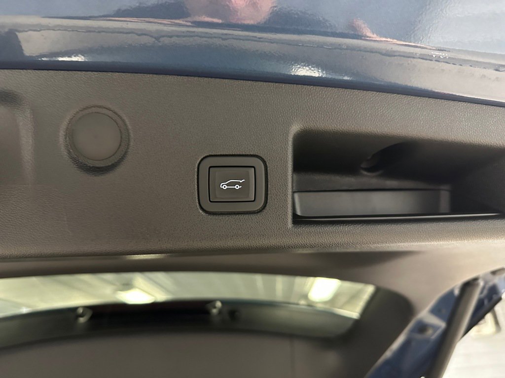 Certified 2024 Chevrolet Equinox LT w/ LPO, Floor Liner Package image 23