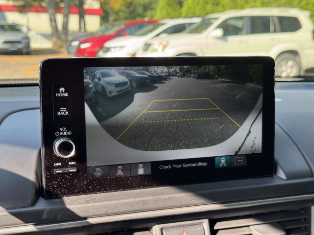 Certified 2024 Honda Pilot Touring image 27