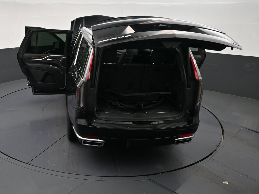Used 2023 Cadillac Escalade Premium Luxury w/ Performance Package RWD image 31