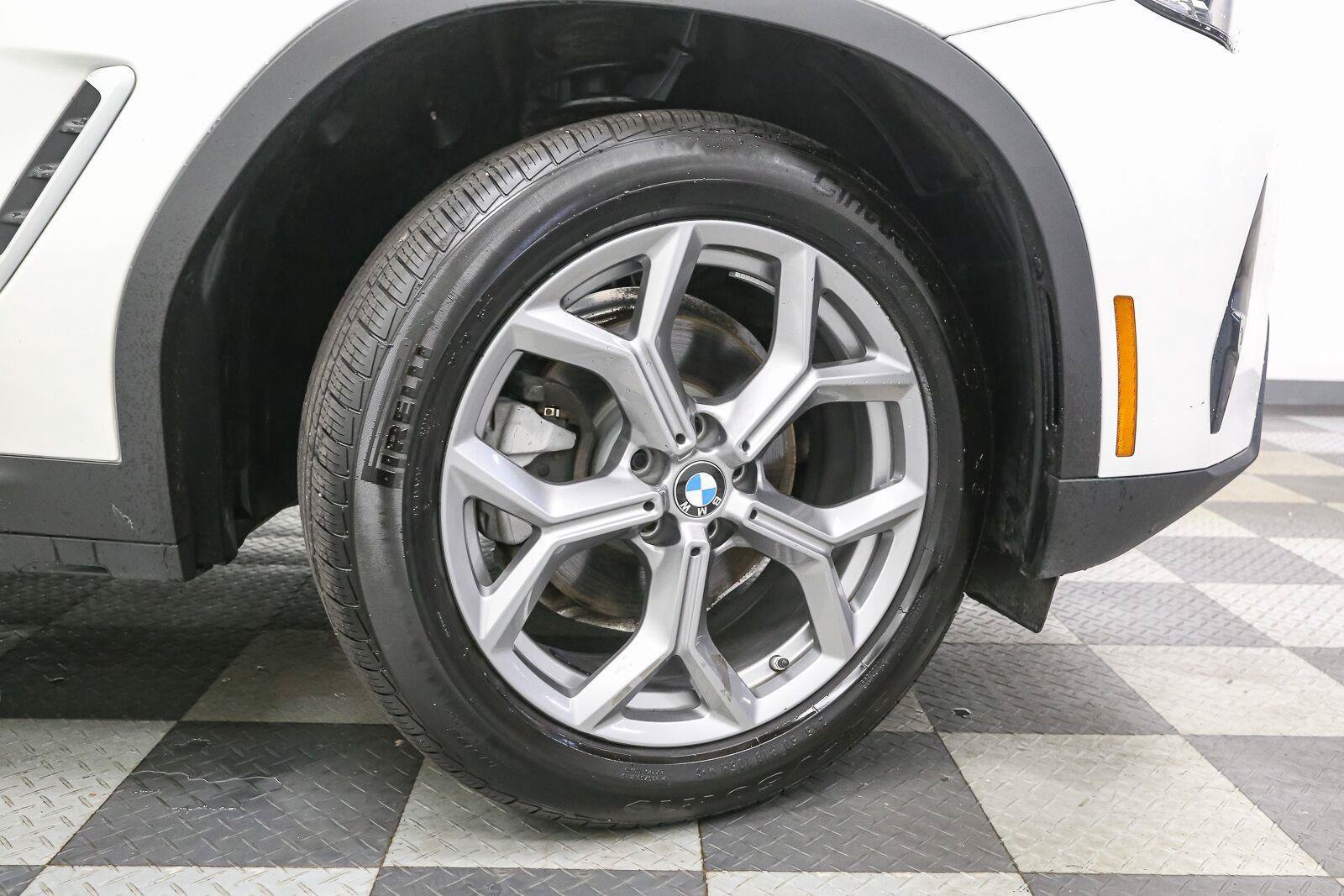 Used 2024 BMW X3 xDrive30i AWD/4WD image 16