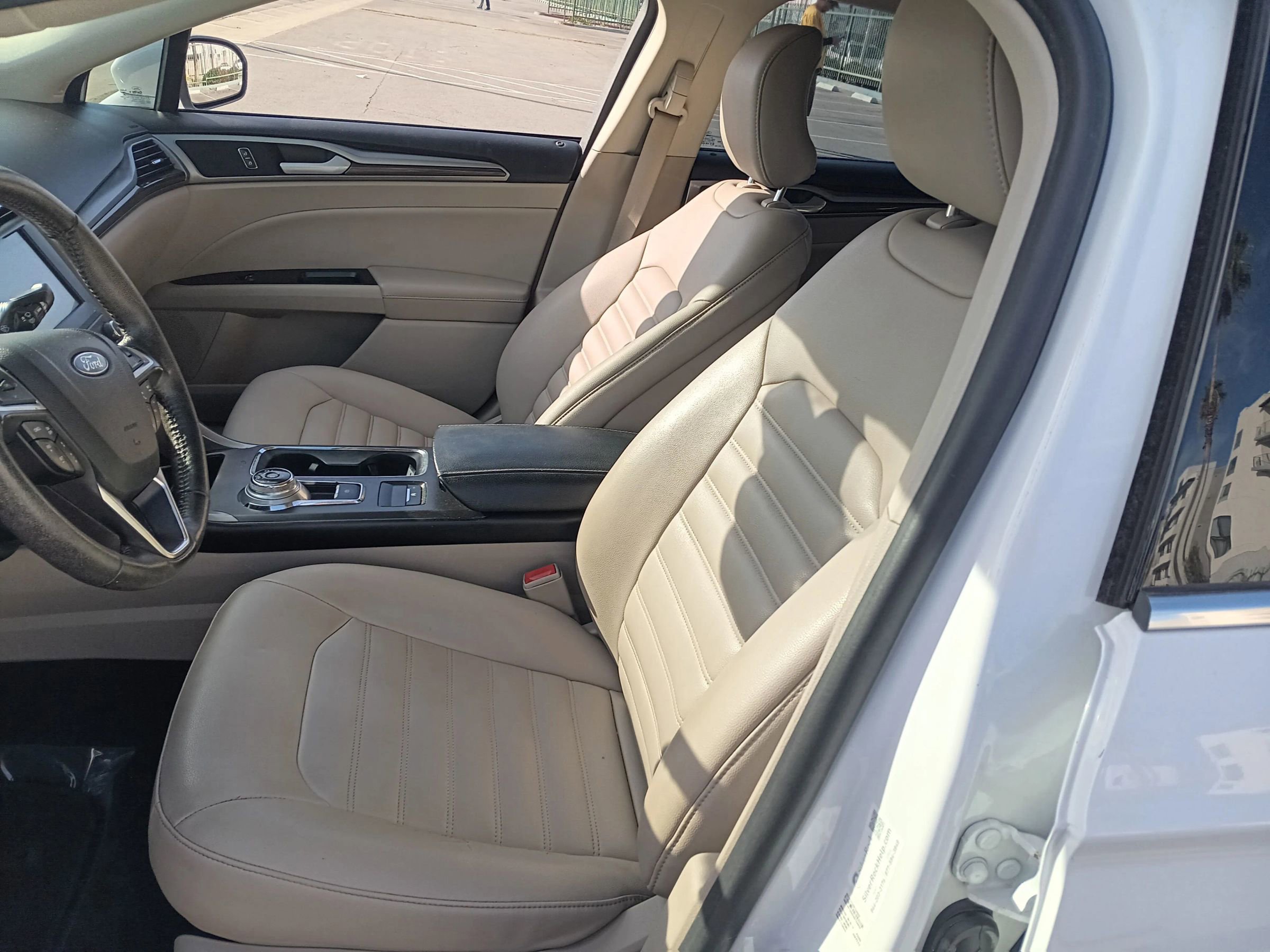 Used 2019 Ford Fusion SEL image 11