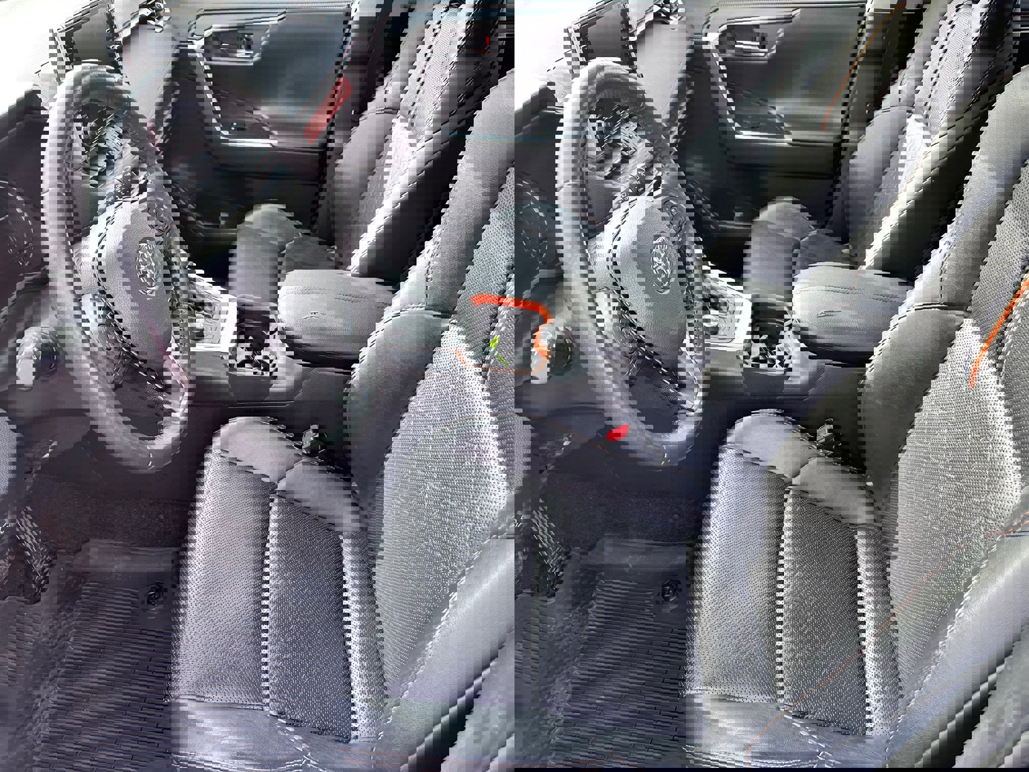 Used 2019 Toyota RAV4 Adventure image 5