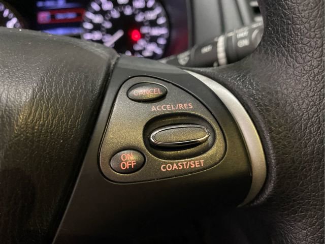 Used 2018 Nissan Pathfinder S AWD/4WD image 14