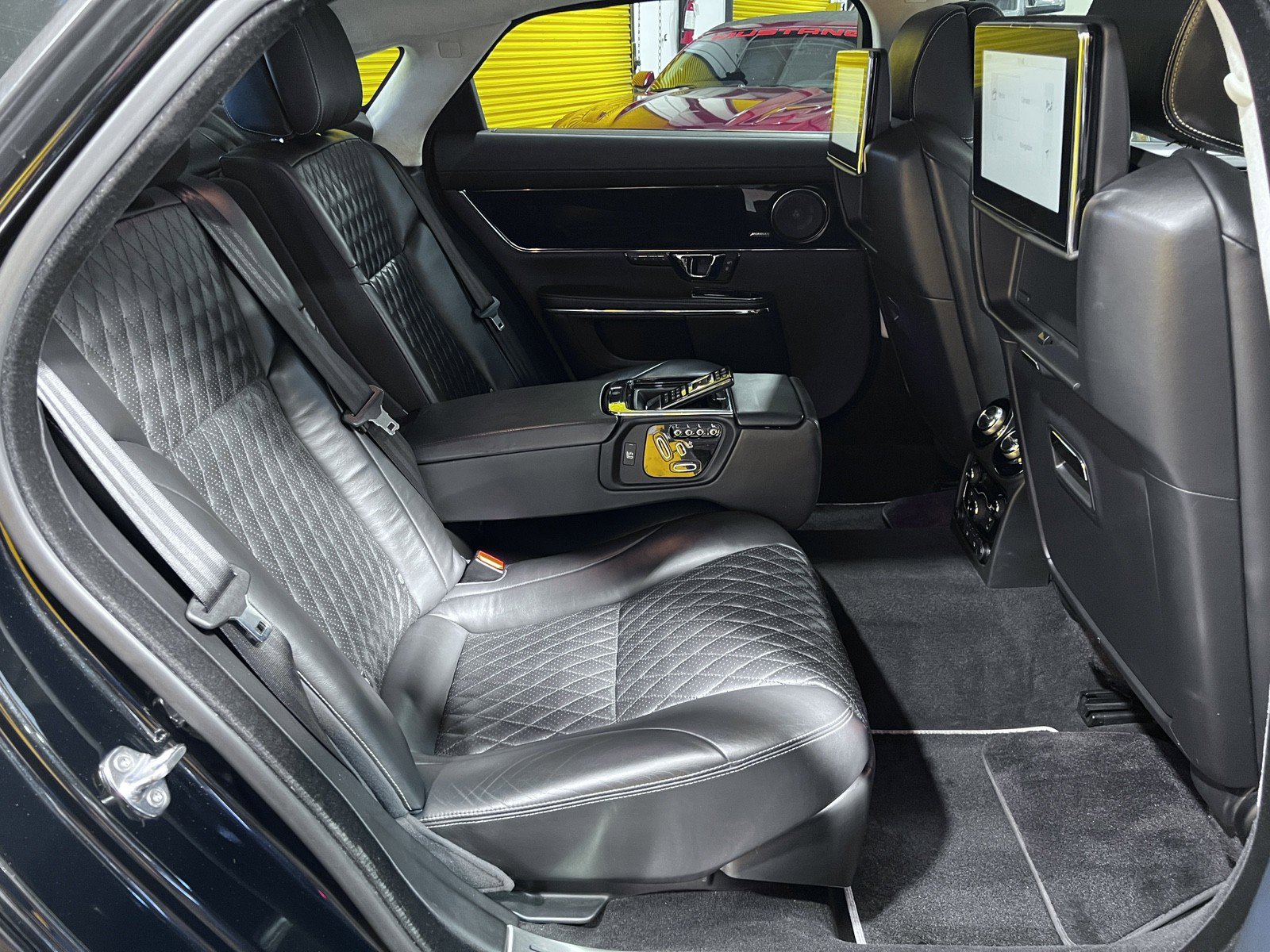 Used 2018 Jaguar XJ L Supercharged image 18