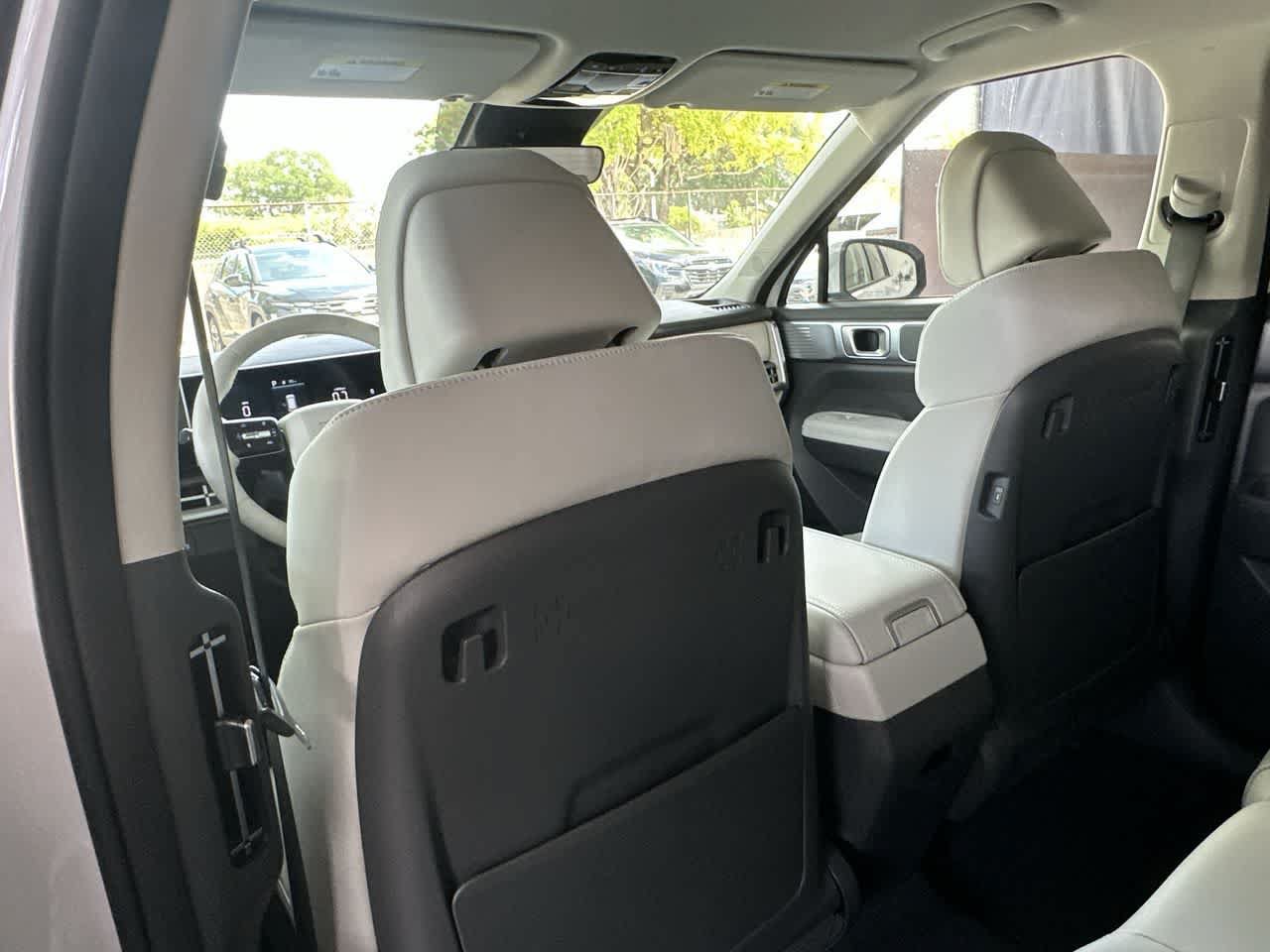 New 2027 Hyundai Santa Fe SEL FWD image 23