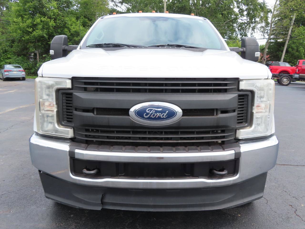 Used 2017 Ford F350 XL w/ Power Equipment Group AWD/4WD image 9