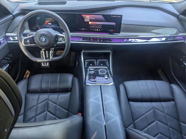 Used 2023 BMW i7 xDrive60 image 18