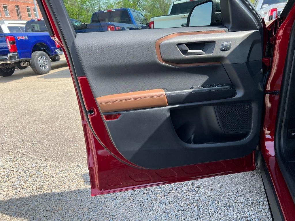 Used 2025 Ford Bronco Sport Outer Banks w/ Outer Banks Tech Package+ image 12