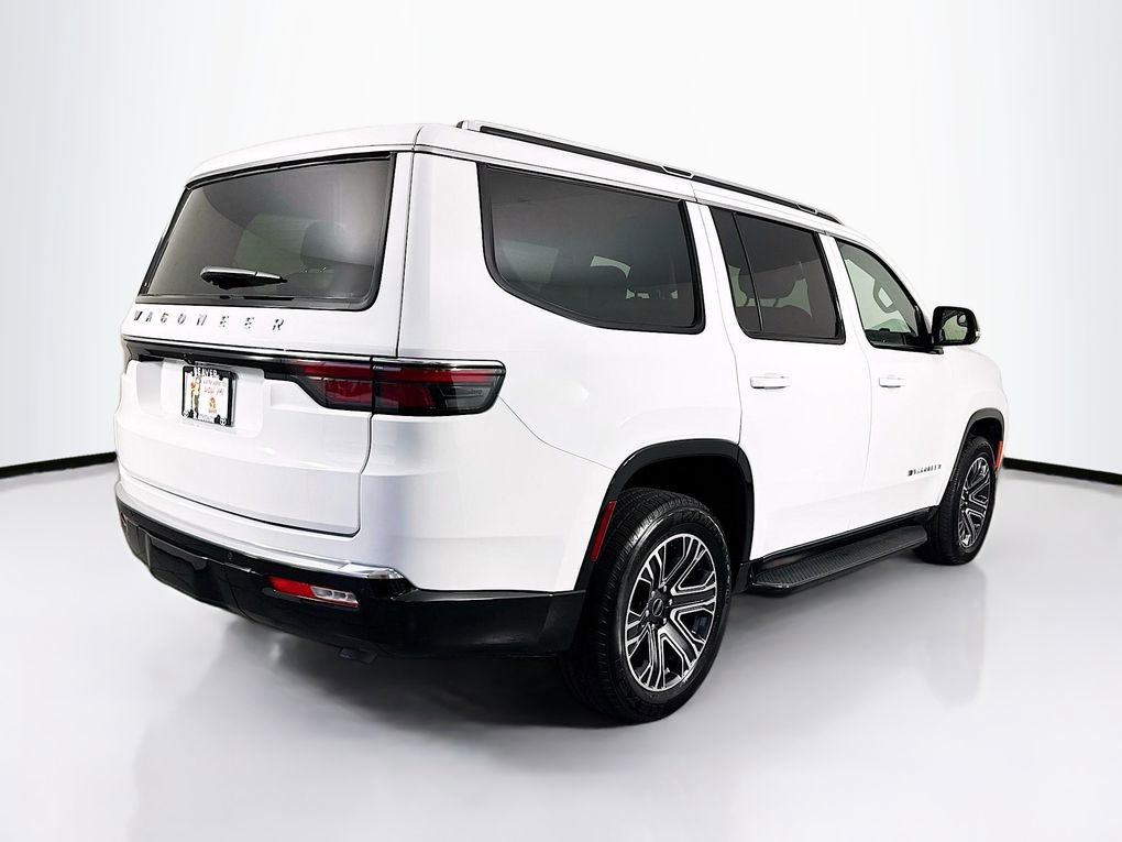 Used 2025 Jeep Wagoneer Series II w/ 8-Passenger Seating Package image 10