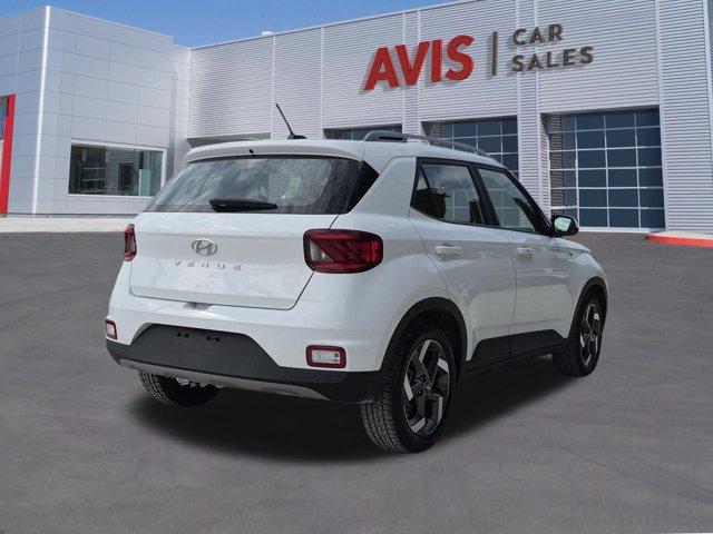 Used 2025 Hyundai Venue SEL FWD image 5