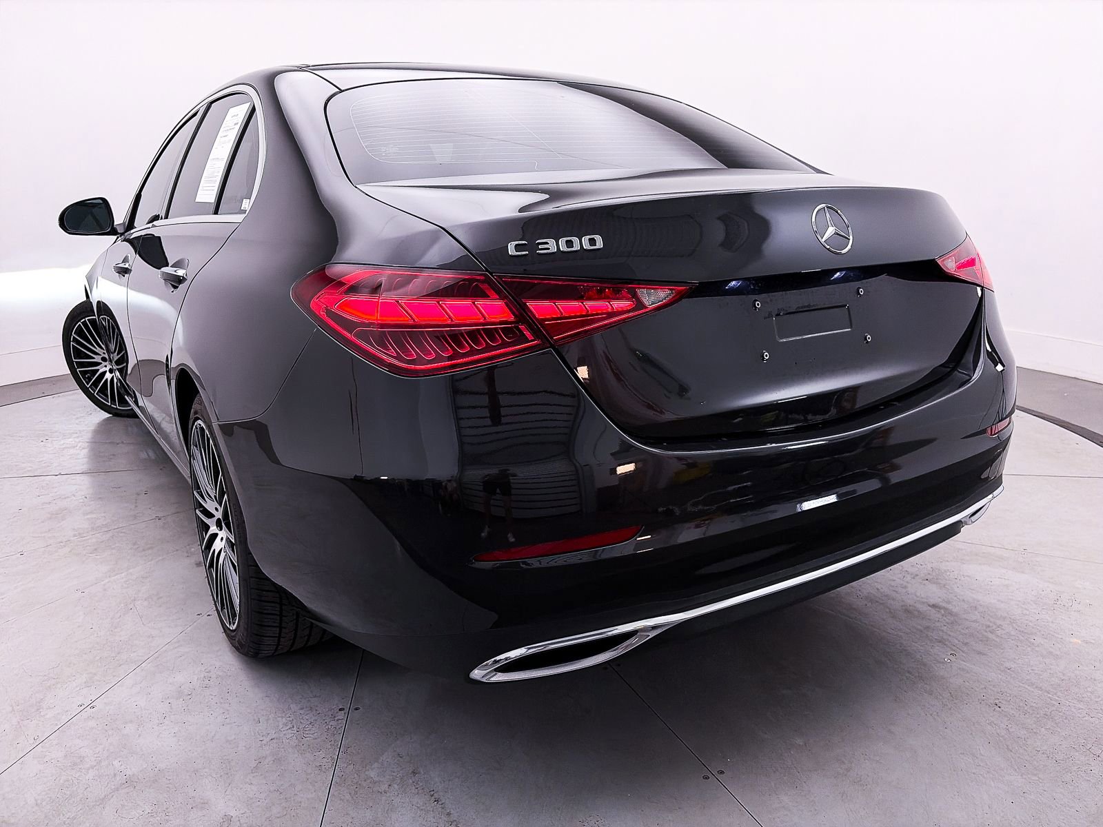 Used 2022 Mercedes-Benz C 300 Sedan image 11