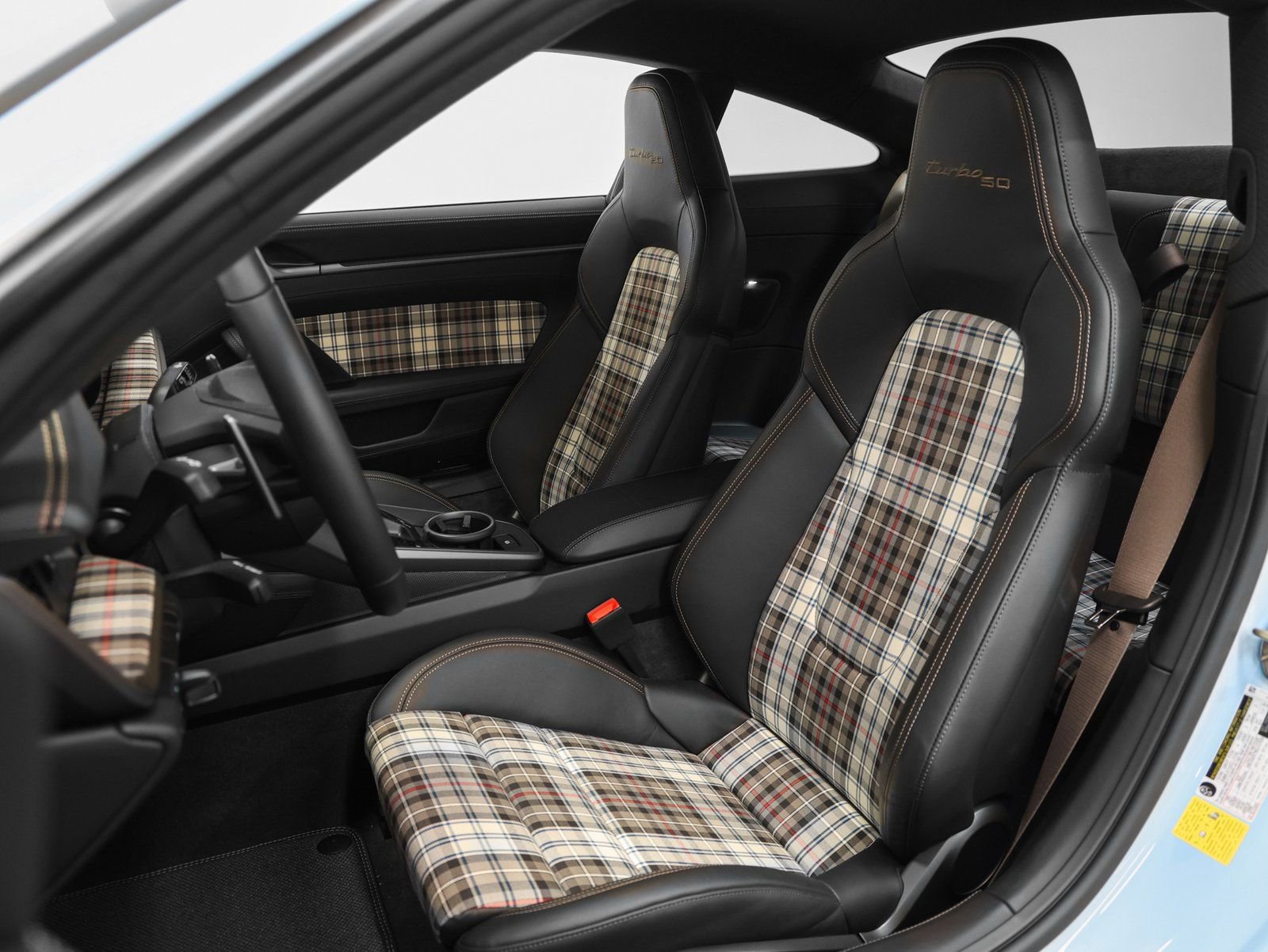 Certified 2025 Porsche 911 Turbo image 5