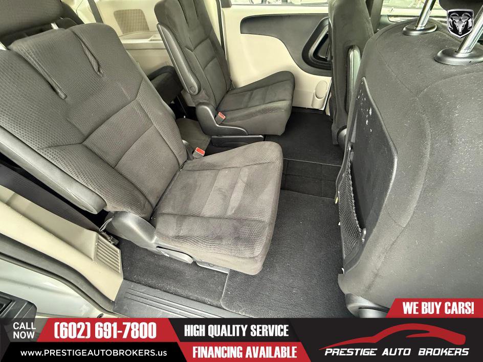 Used 2016 Dodge Grand Caravan SE w/ Quick Order Package 29E SE FWD image 32