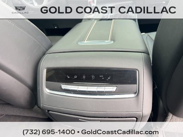 Certified 2022 Cadillac Escalade ESV Sport AWD/4WD image 10