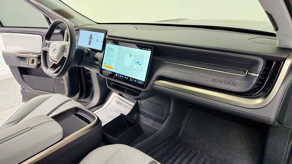 Used 2023 Rivian R1S Adventure AWD/4WD image 24