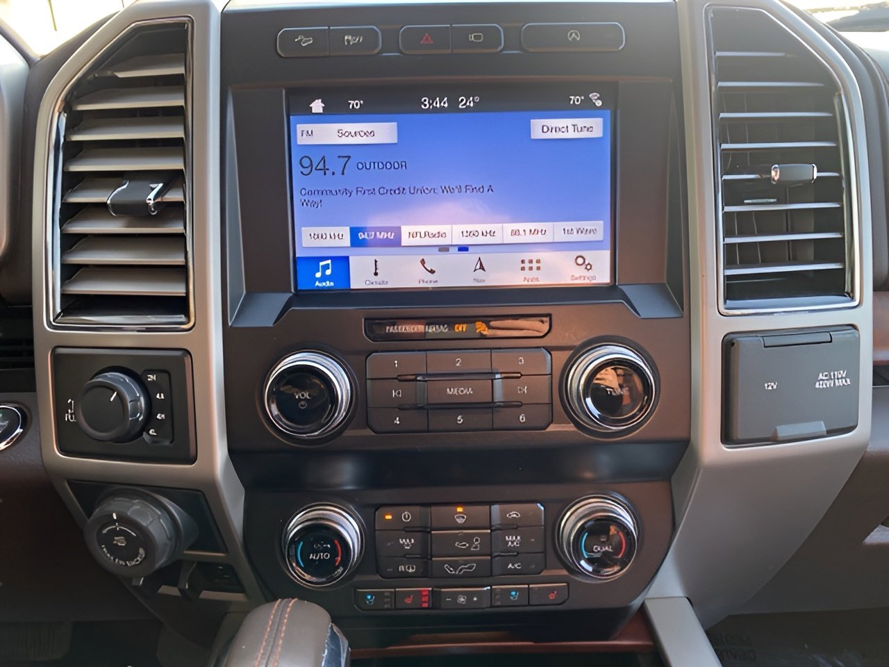 Used 2019 Ford F150 King Ranch w/ Equipment Group 601A Luxury image 21