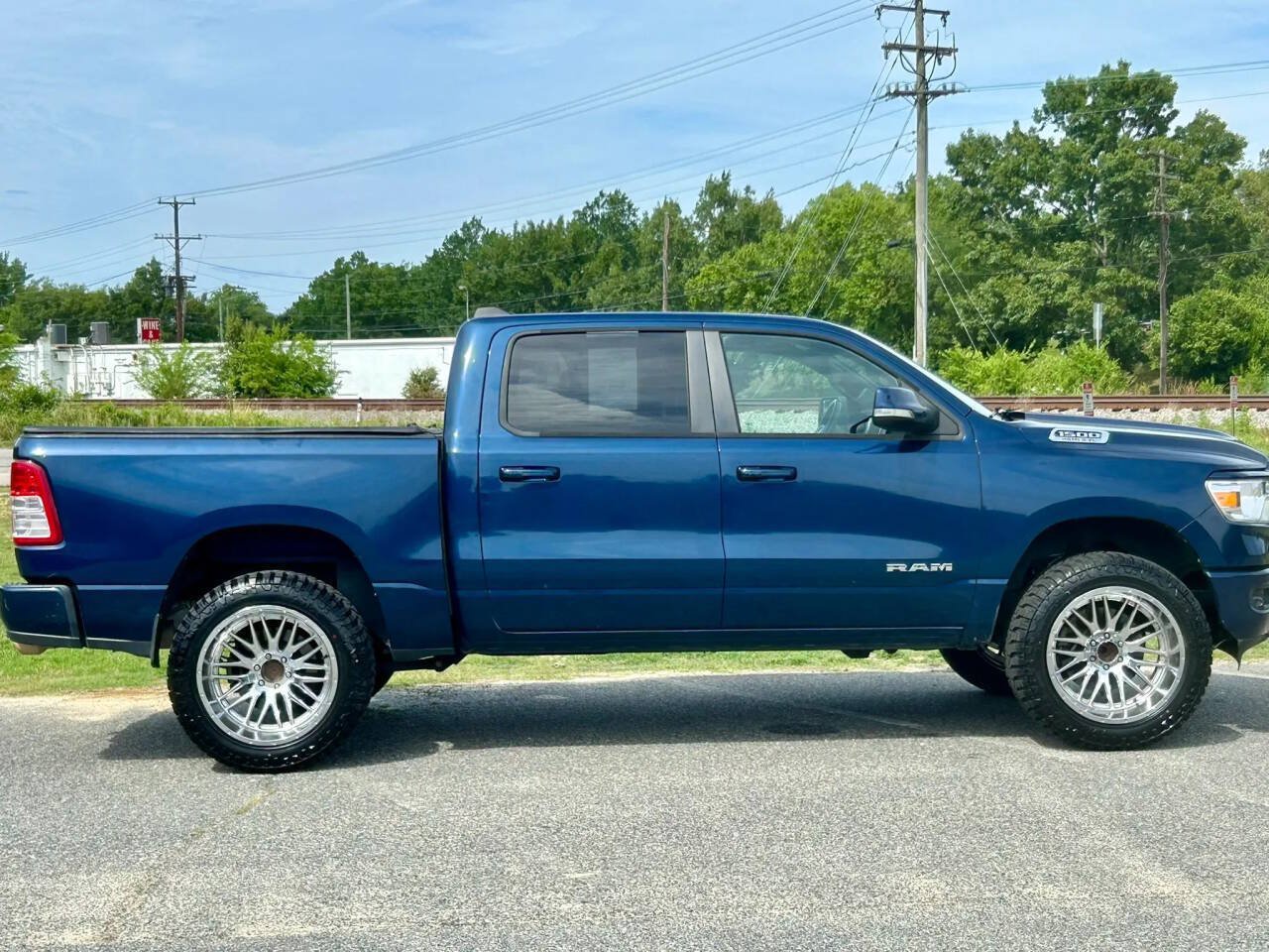 Used 2019 RAM 1500 Big Horn RWD image 6