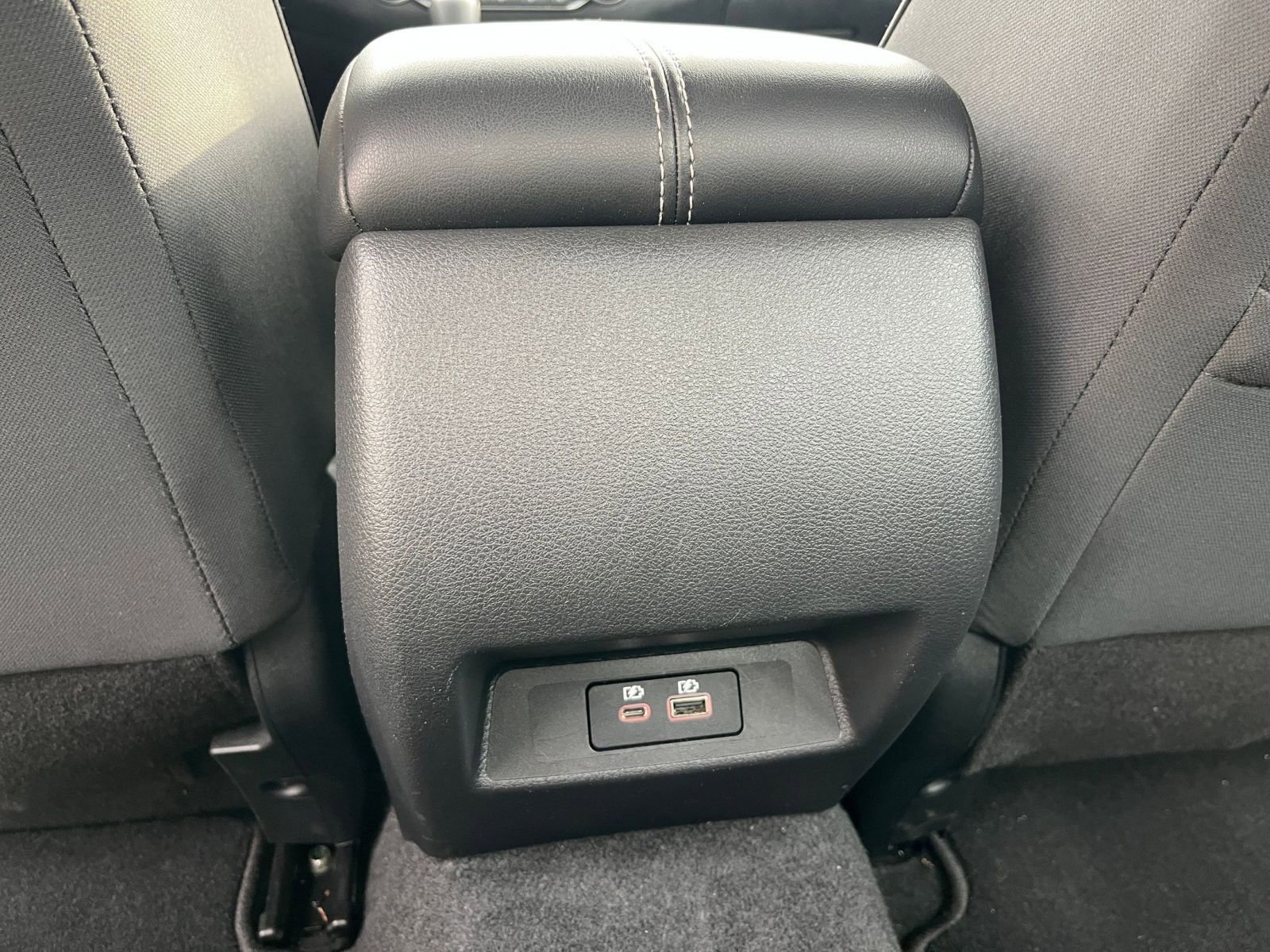 Used 2025 Nissan Altima 2.5 SV FWD image 22