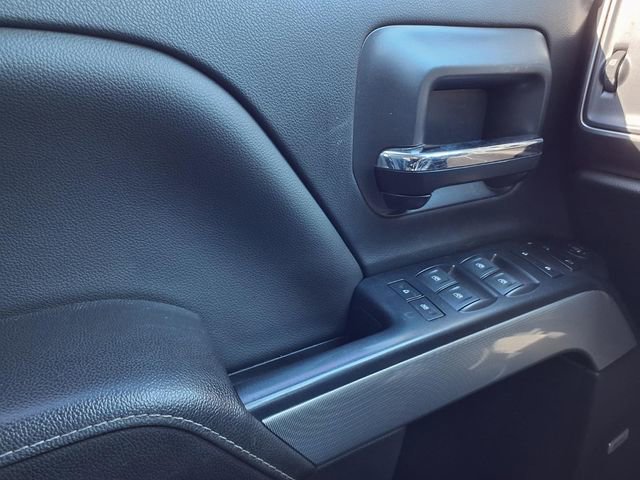 Used 2017 Chevrolet Silverado 1500 LT w/ Midnight Edition image 18