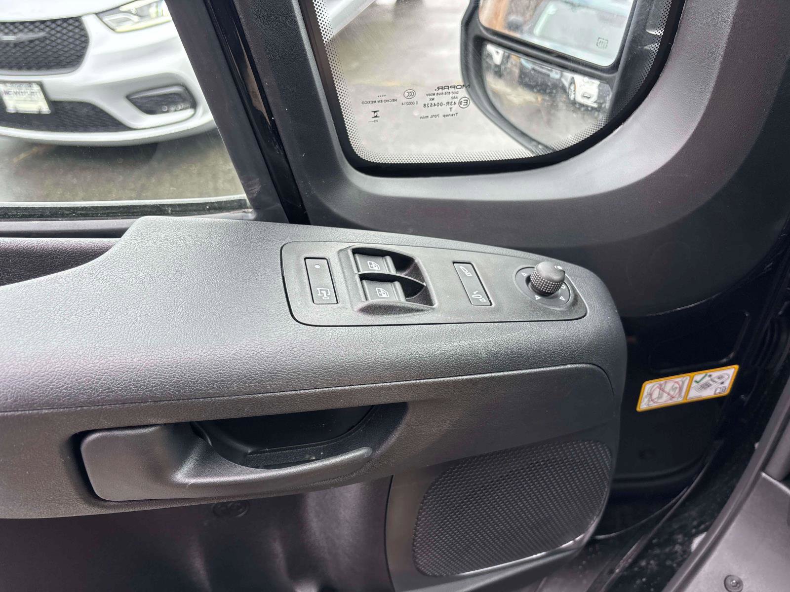 New 2026 RAM ProMaster 1500 w/ Quick Order Package 22G SLT image 6